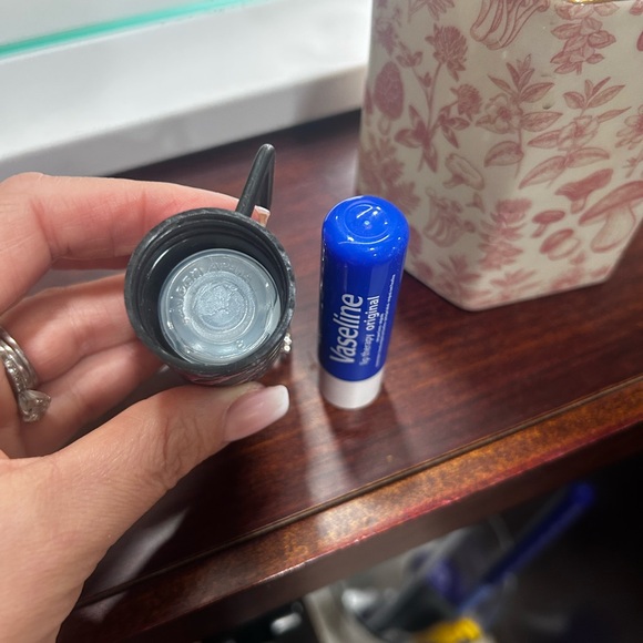 CUTE Tumbler Storage Keychain PLUS Good Girl Blush Perfume sample AND Bow Charm - Picture 14 of 15